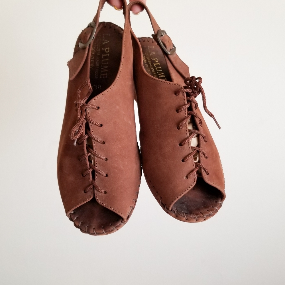 La Plume Leather Sandals